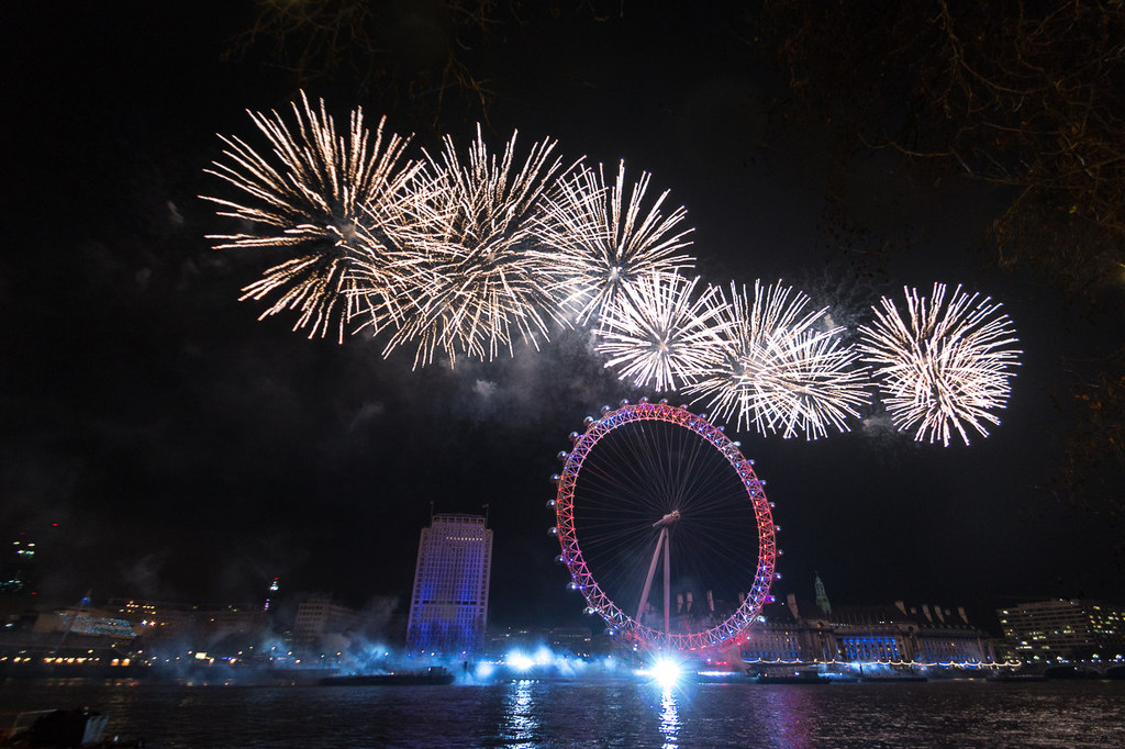 feu artifices nouvel an londres 2